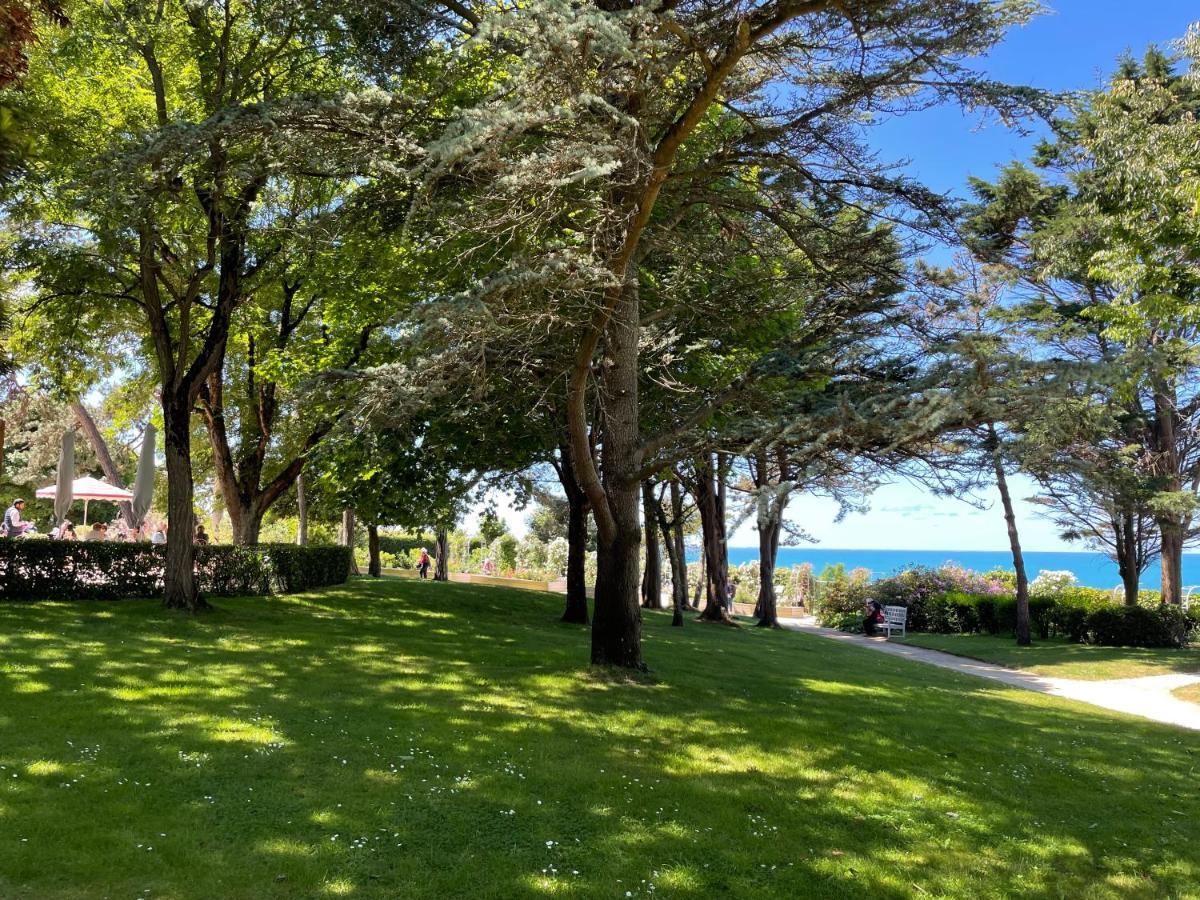 Chez Bea Bed and Breakfast Γκρανβίλ Εξωτερικό φωτογραφία